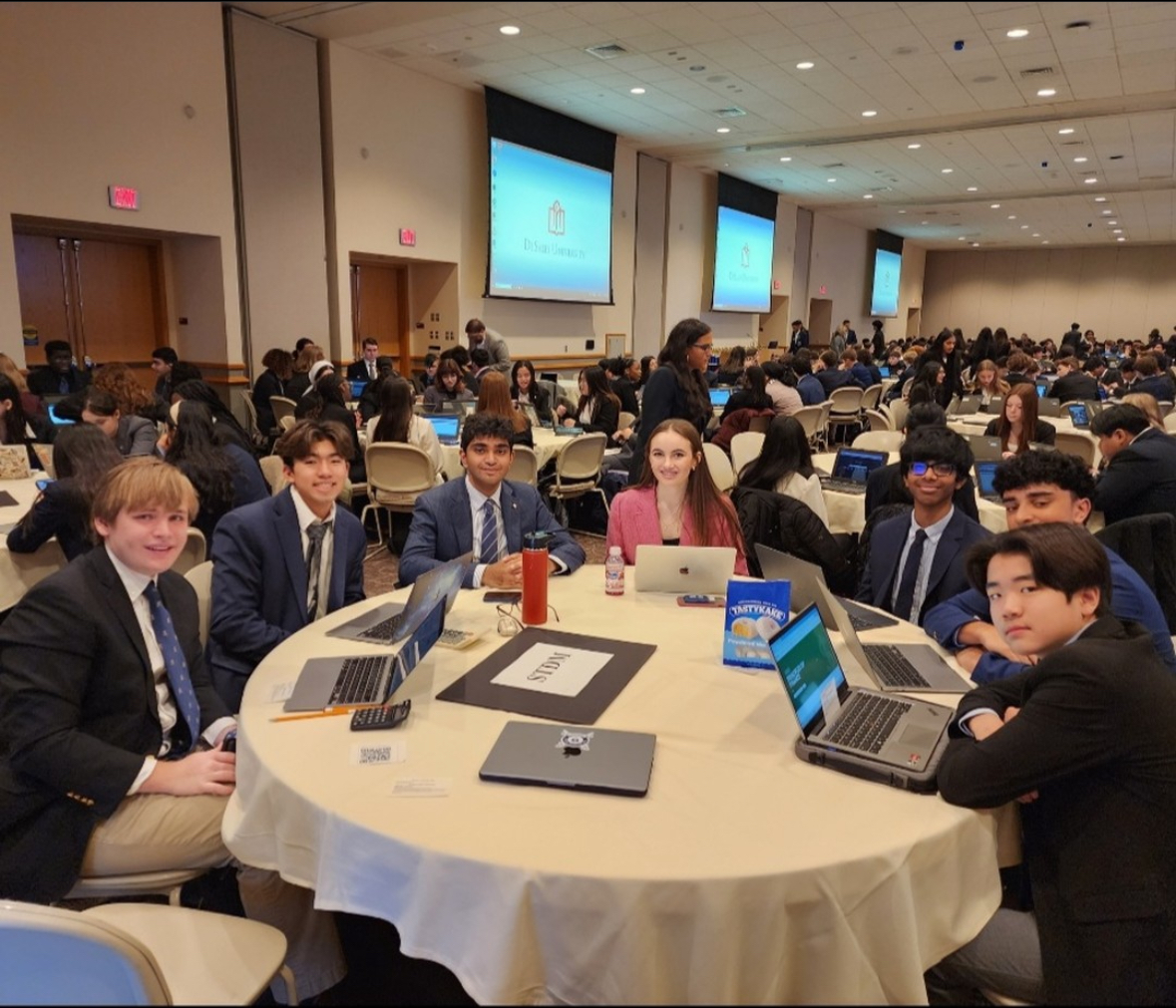 34 Hill students advance to the DECA State Competition